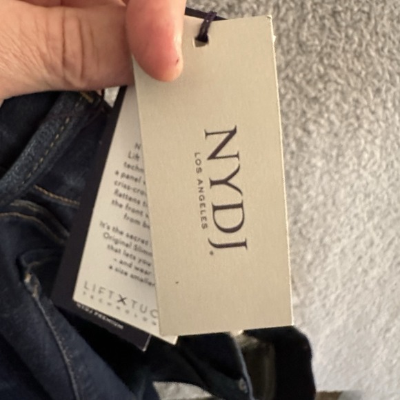 NYDJ Marilyn Jeans Size 16 Cropped Cuffed Dark Blue Wash Lift X Tuck NWT - Picture 7 of 9